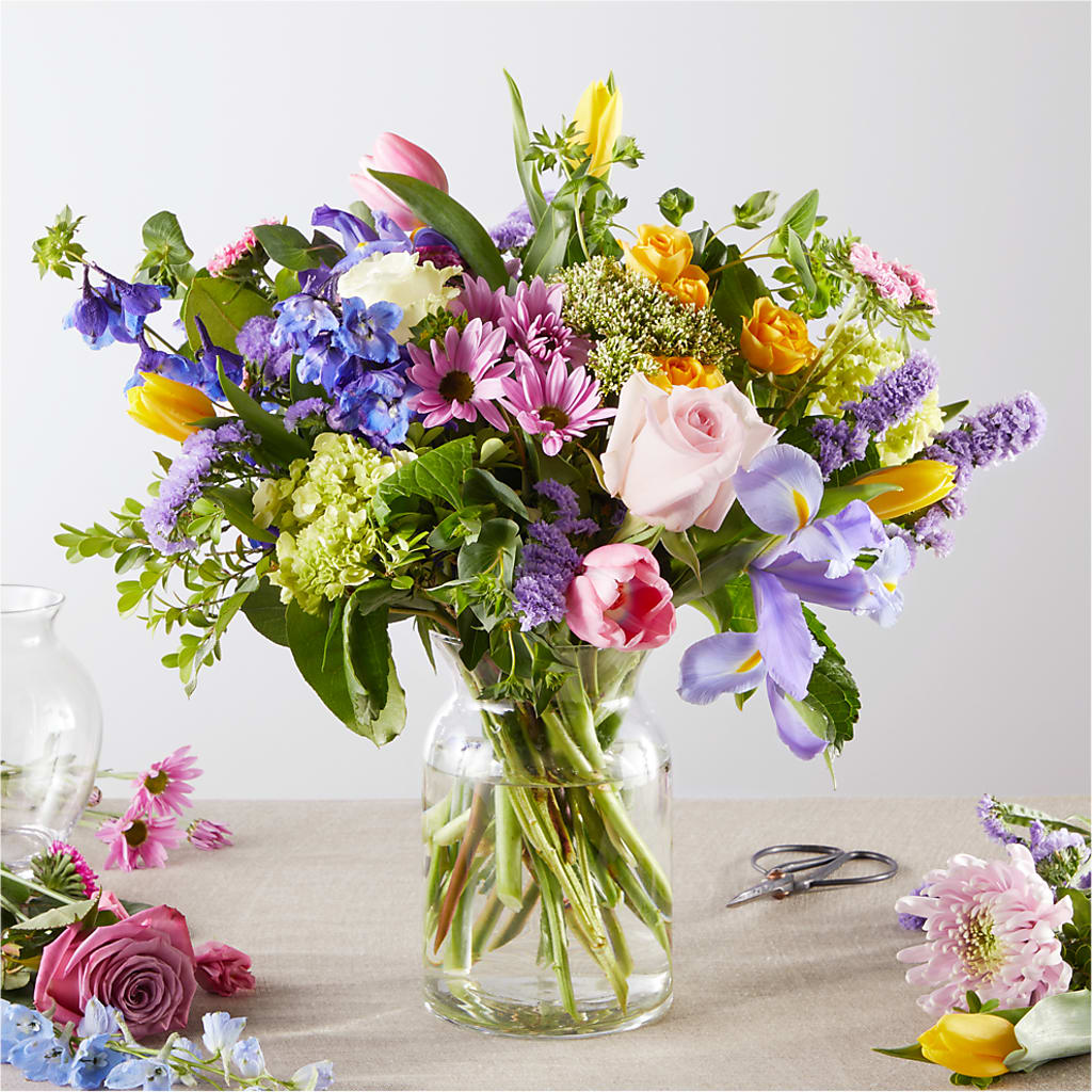 Pastel Tradition - A Florist Original – Ashland Floral Gardens Llc, Ashland OH