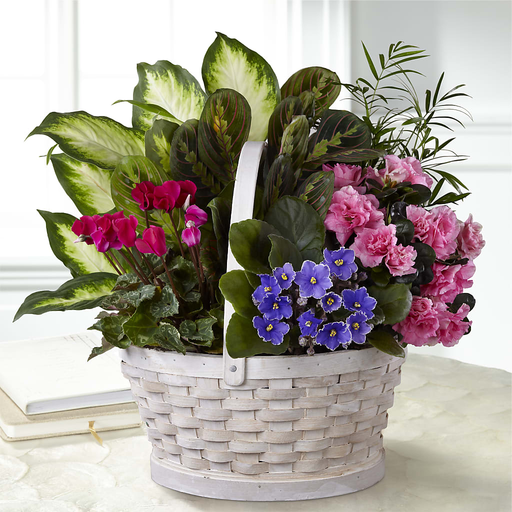 Peaceful Garden Planter – Ashland Floral Gardens Llc, Ashland OH
