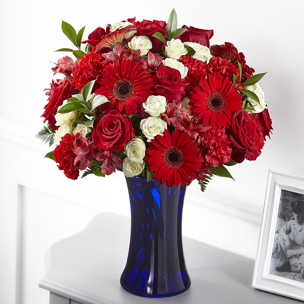 Hearts Embrace Bouquet – Ashland Floral Gardens Llc, Ashland OH