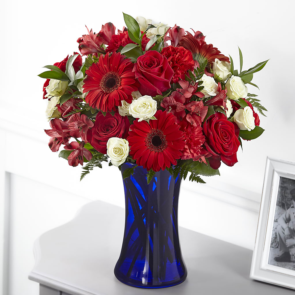 Hearts Embrace Bouquet – Ashland Floral Gardens Llc, Ashland OH