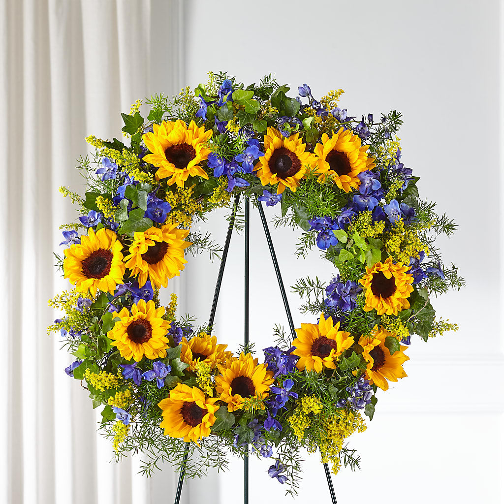 Bright Rays Wreath – Ashland Floral Gardens Llc, Ashland OH