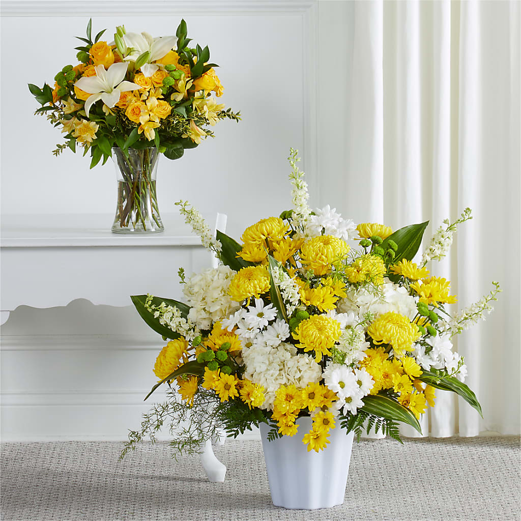 Warm Remembrance Bundles – Ashland Floral Gardens Llc, Ashland OH