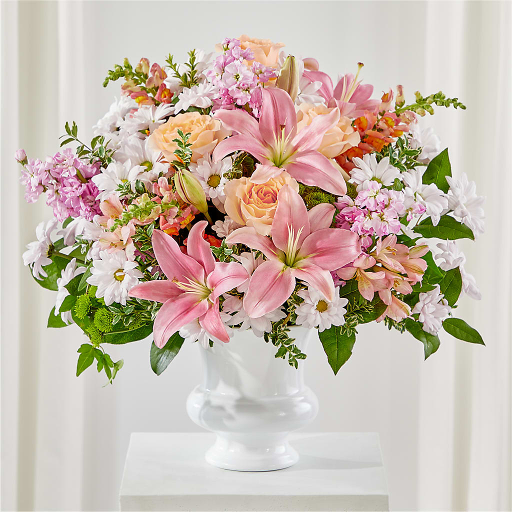 Heartfelt Gesture Urn Arrangement – Ashland Floral Gardens Llc, Ashland OH