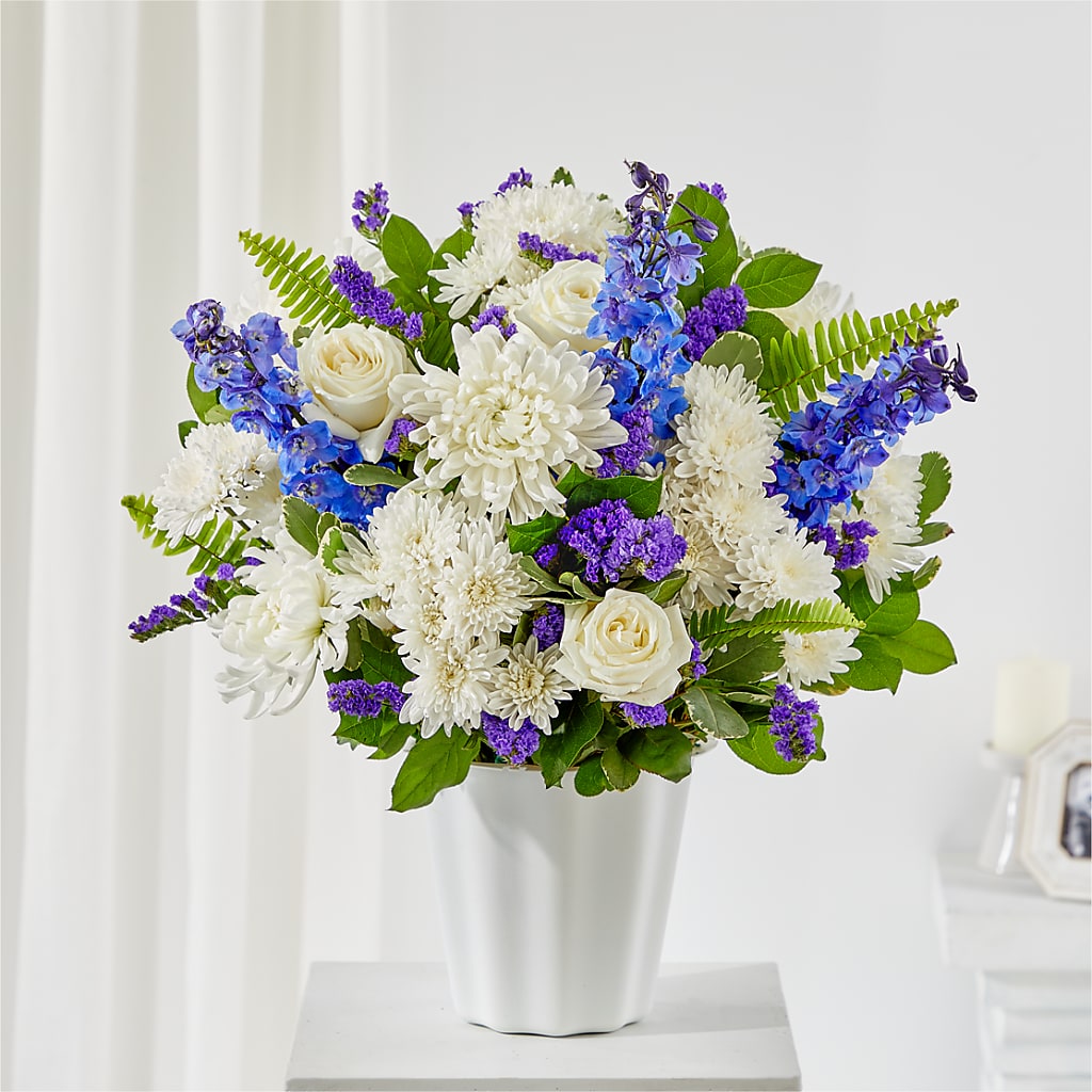 Hold Dear Tabletop Basket – Ashland Floral Gardens Llc, Ashland OH