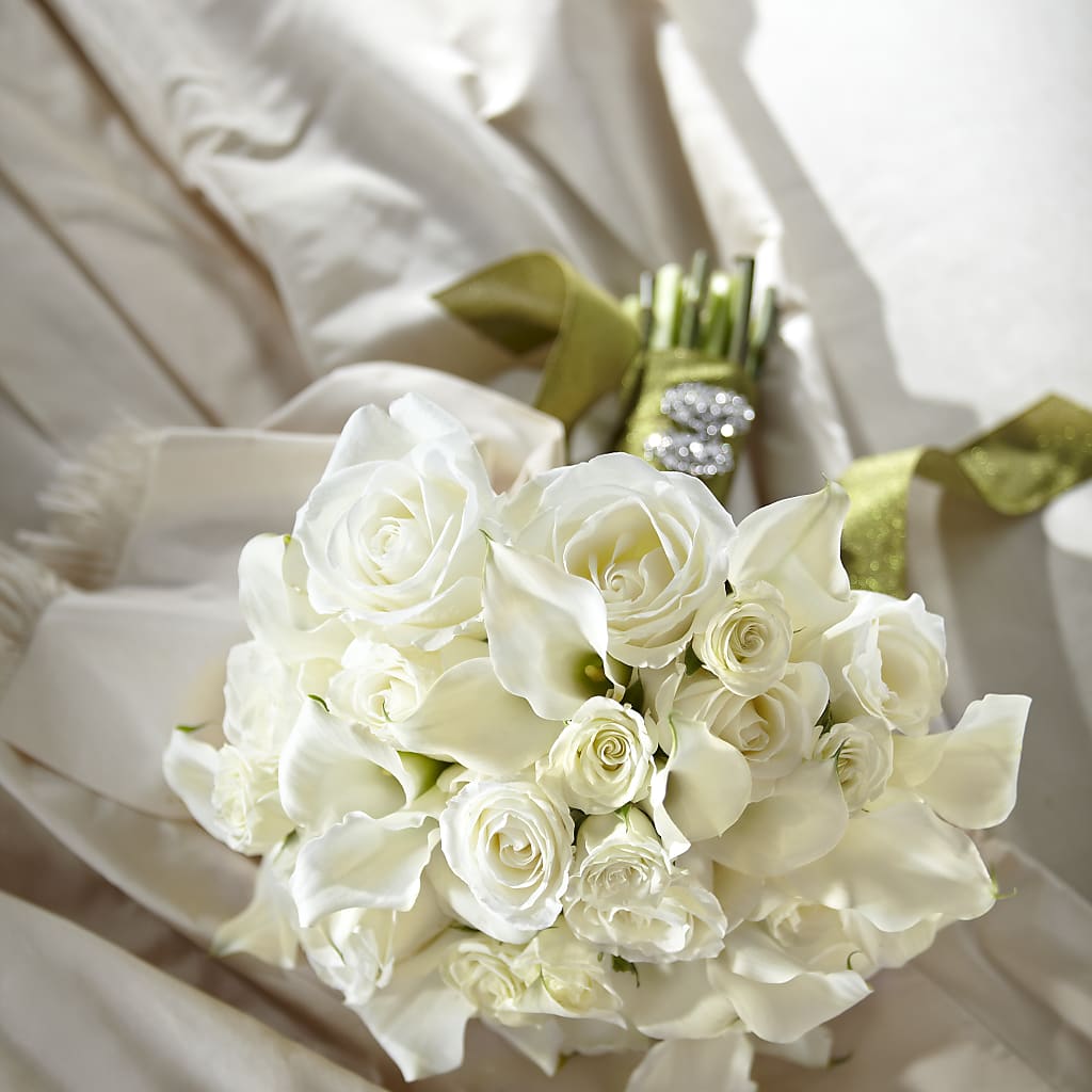 Serene Highness Bouquet – Ashland Floral Gardens Llc, Ashland OH