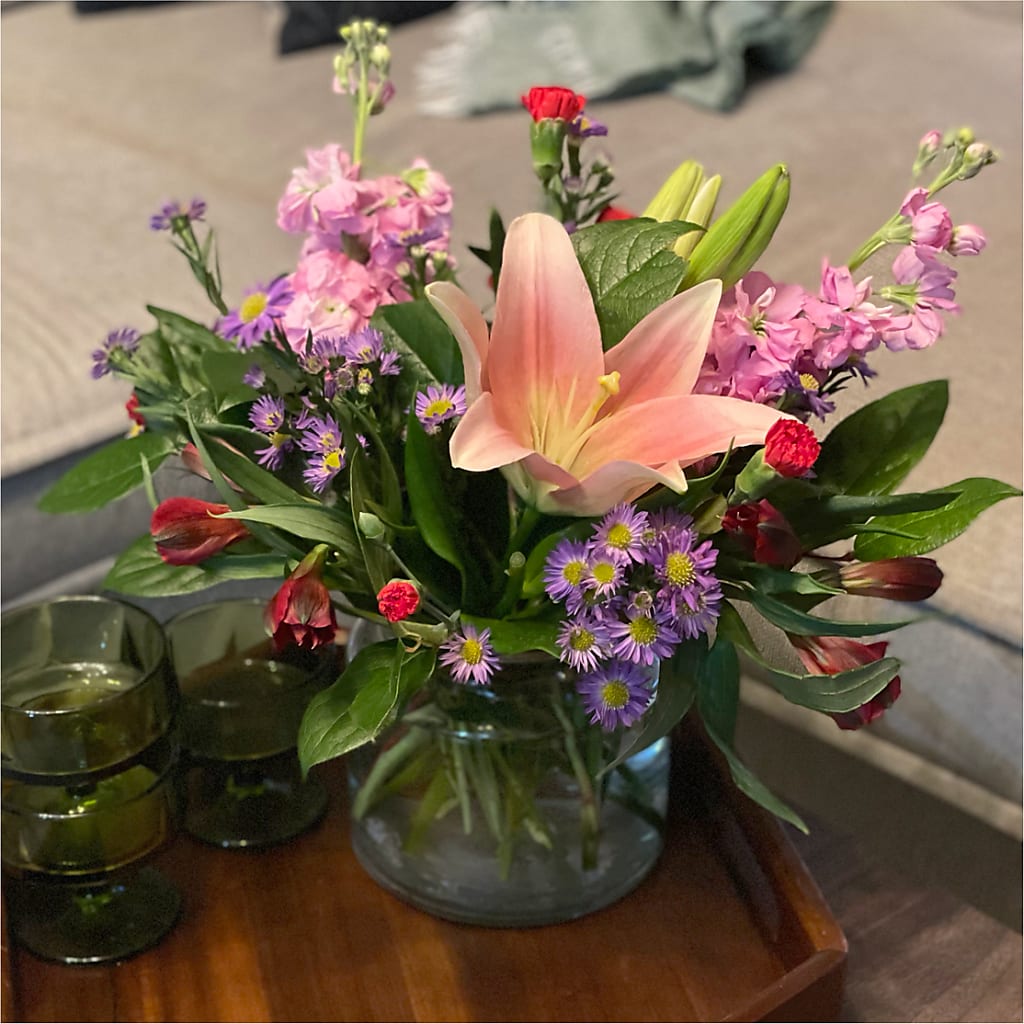 Romantique Bouquet –  Ashland Floral Gardens Llc, Ashland OH
