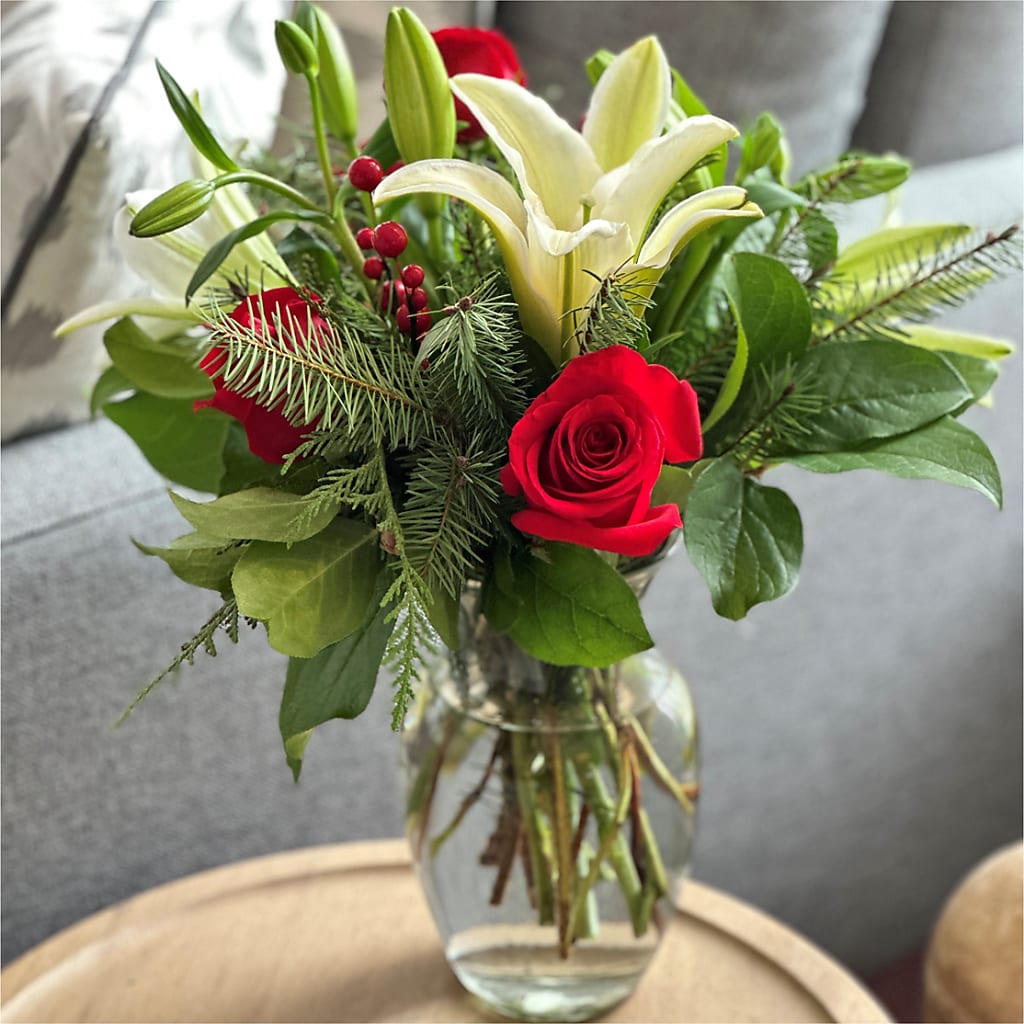 Sparkling Snowflakes Bouquet –  Ashland Floral Gardens Llc, Ashland OH