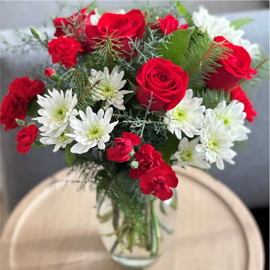 Seasonal Magic Bouquet –  Ashland Floral Gardens Llc, Ashland OH