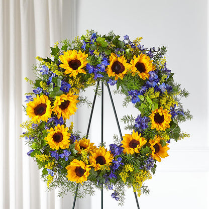 Bright Rays Wreath –  Ashland Floral Gardens Llc, Ashland OH