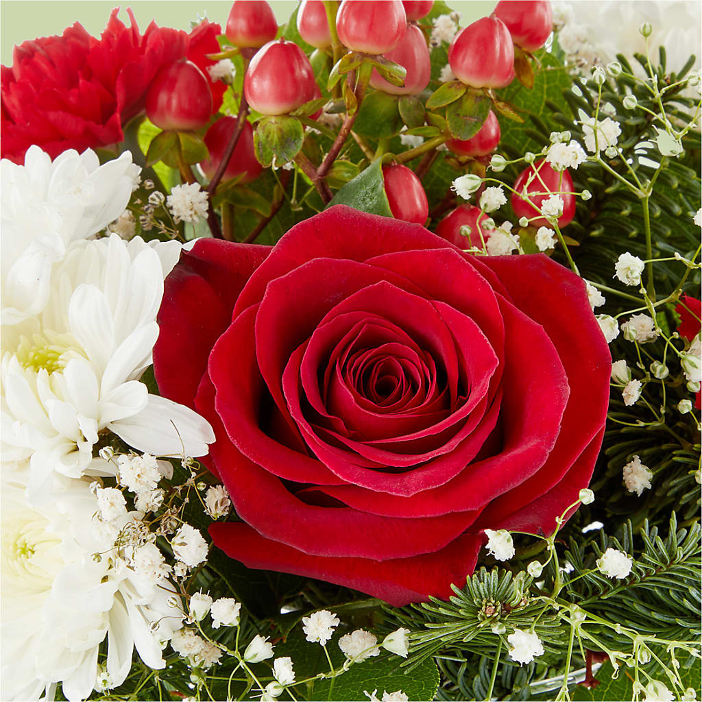 Chance of Flurries Bouquet –  Ashland Floral Gardens Llc, Ashland OH