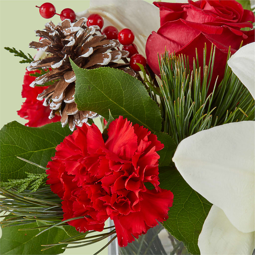 Glistening Icicles Bouquet –  Ashland Floral Gardens Llc, Ashland OH