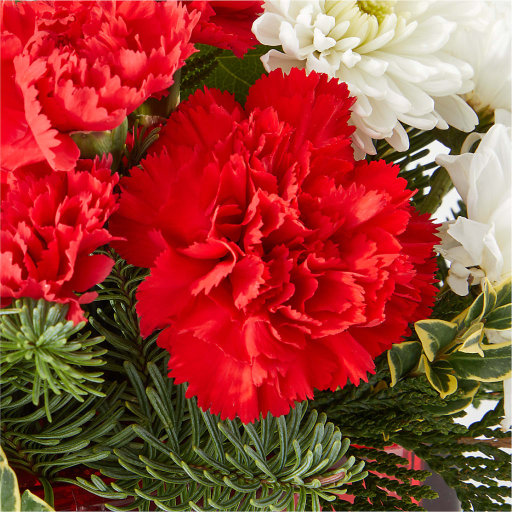 Christmas Market Bouquet –  Ashland Floral Gardens Llc, Ashland OH