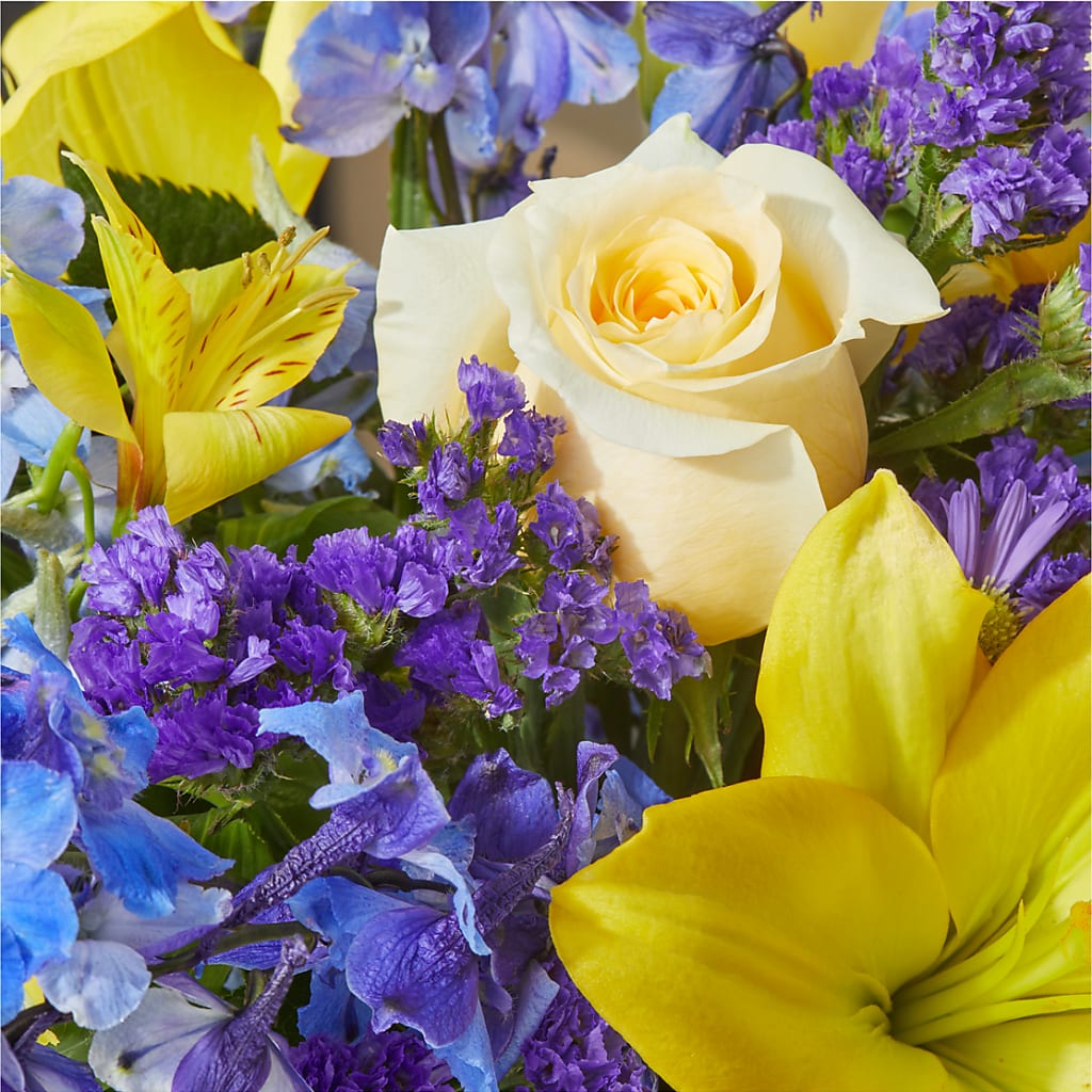 Limoncello Bouquet –  Ashland Floral Gardens Llc, Ashland OH