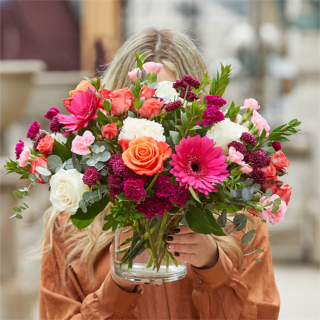Smell the Roses Bouquet –  Ashland Floral Gardens Llc, Ashland OH