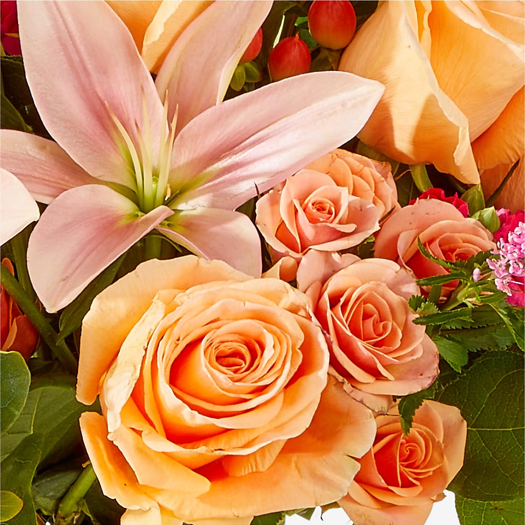 Bisous Bouquet –  Ashland Floral Gardens Llc, Ashland OH