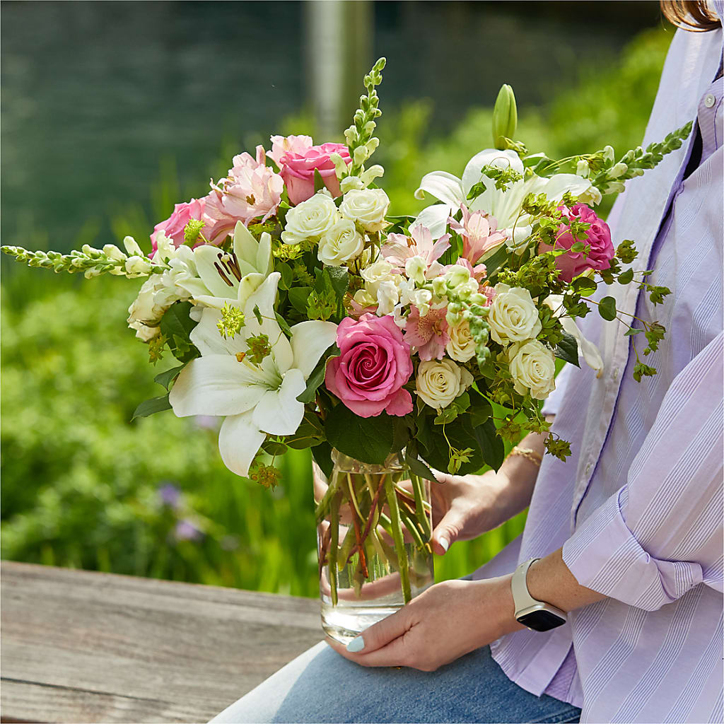Fondly Bouquet –  Ashland Floral Gardens Llc, Ashland OH