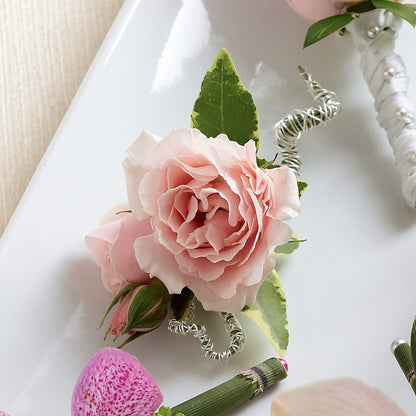 Pink Spray Rose Boutonniere –  Ashland Floral Gardens Llc, Ashland OH