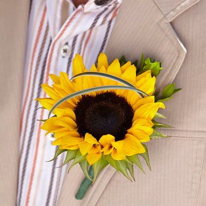 Free Spirit Boutonniere –  Ashland Floral Gardens Llc, Ashland OH